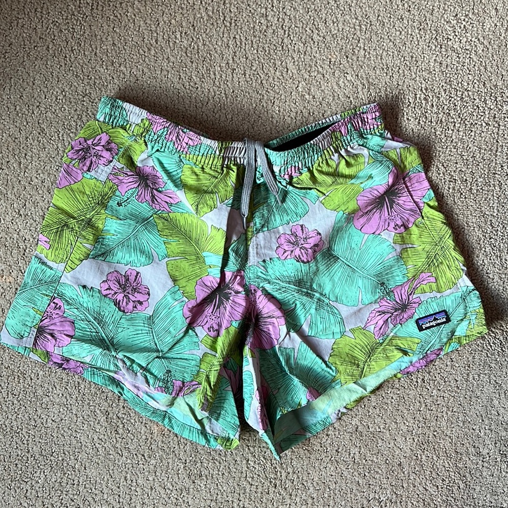 Women’s Patagonia Baggies- 5”